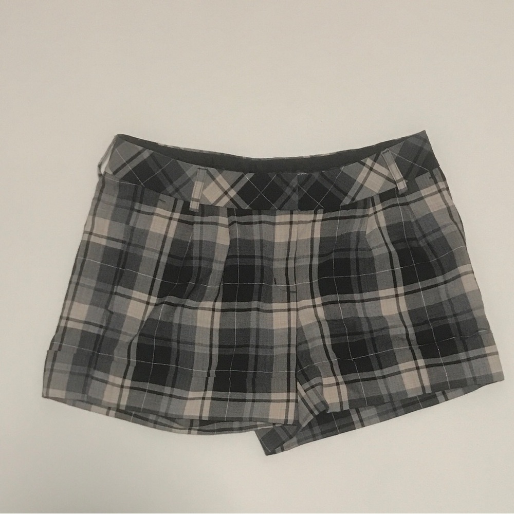 Plaid Shorts in Black and Gray